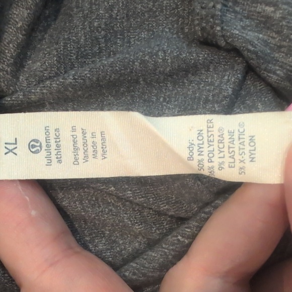 Lululemon Men's 1/4 Zip Soft Jersey Long Sleeve Heathered Black - Picture 8 of 8